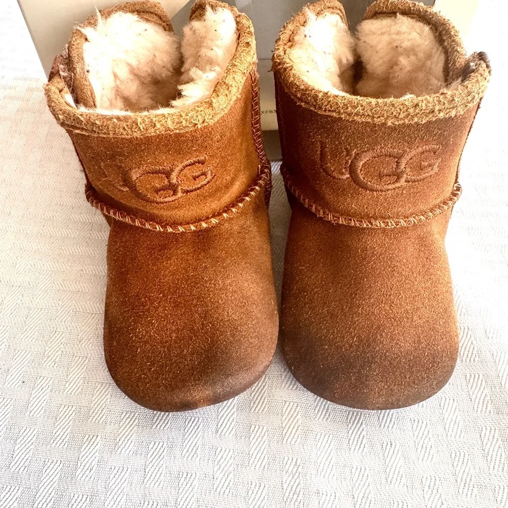 UGG Jesse II‎ Baby Booties Chestnut Suede Shearling Size 2/3 w Box Cozy Winter